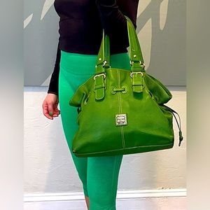 Dooney & Bourke green purse (large-ish)